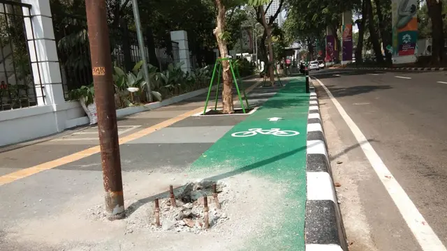 Jalur sepeda di kawasan Gelora Bung Karno, Senayan, Jakarta. (Merdeka.com/Ronald)