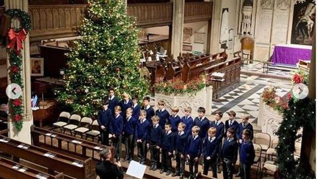 Surat Bersama Pangeran Harry dan William disampaikan di Gereja St Luke, Chelsea, Inggris