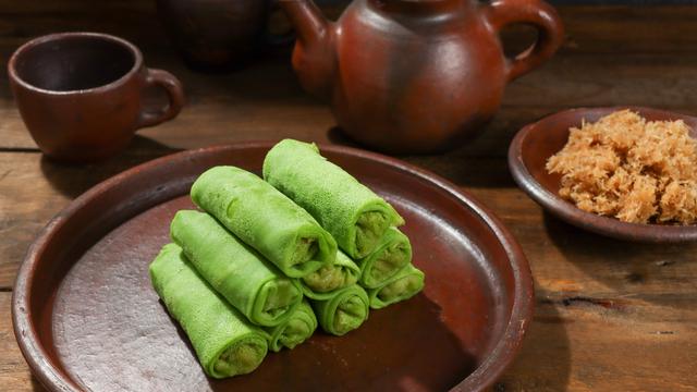 kue dadar gulung pandan