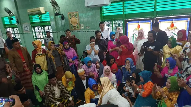 Laode Nur terjerat kasus dugaan korupsi pengadaan barang di Disdik Makassar (Liputan6.com/ Eka Hakim)