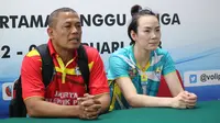 Liu Mengya dan Pu Rou baru bergabung dengan Jakarta Elektrik PLN pada seri kedua putaran pertama di Batam. (Bola.com/Aditya Wany)