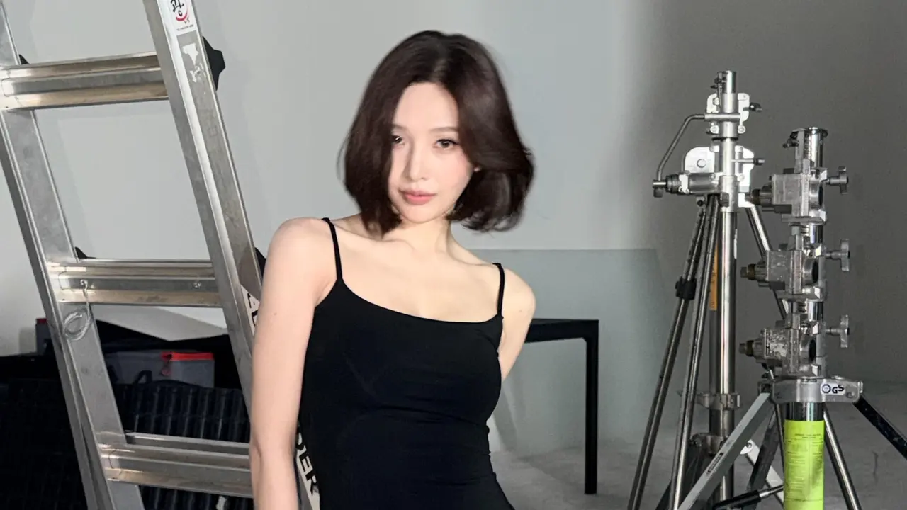 Joy Red Velvet