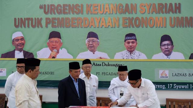 PT Pegadaian (Persero) saat konversi outlet konvensional menjadi syariah (dok: pegadaian)