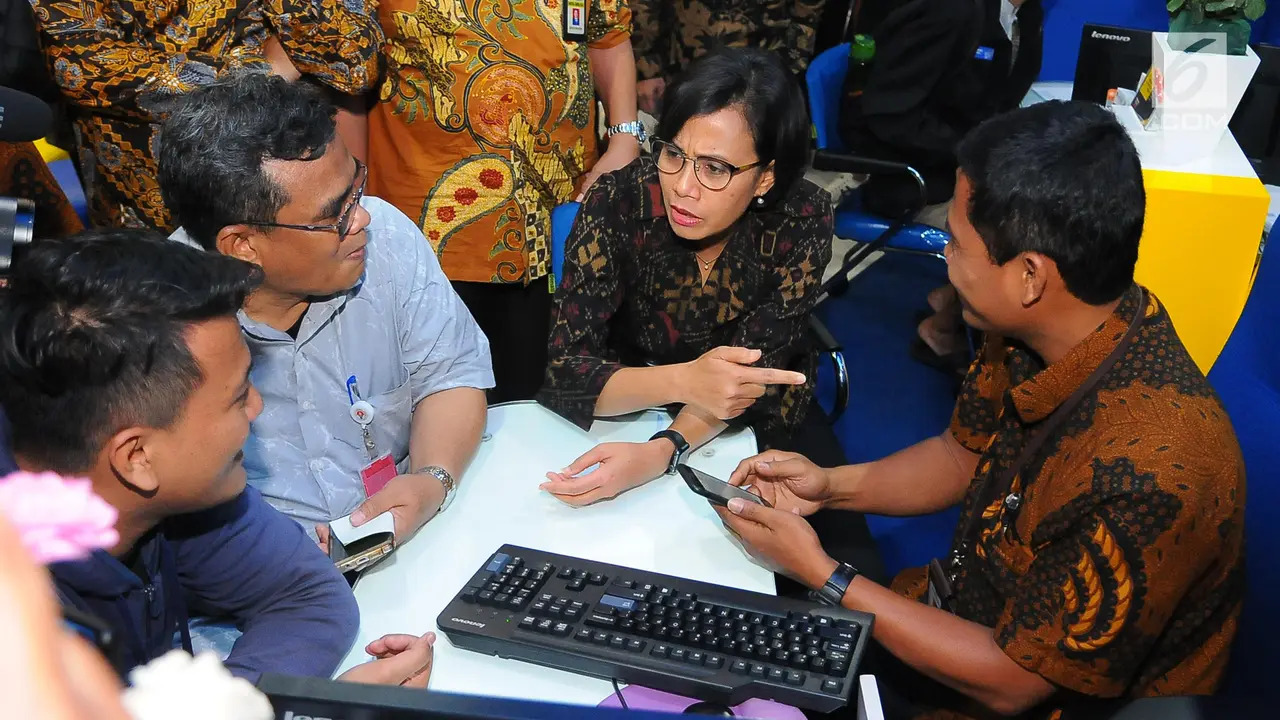 Sri Mulyani Cek Proses Laporan SPT di Kantor Pajak