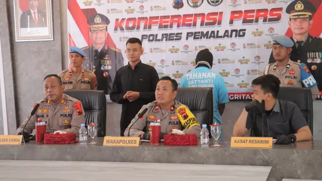 Polisi menangkap tersangka pembunuhan dan perampokan di Pemalang. (Foto: Liputan6.com/Humas Polres Pemalang)