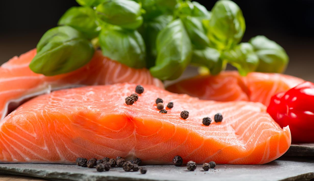 Berdasarkan sebuah hasil penelitian, mengkonsumsi ikan dapat menjadikan Anda good mood dan membuat perasaan menjadi lebih bahagia, jika dibandingkan dengan mereka yang dalam kondisi patah hati namun tidak mengkonsumsi jenis makanan laut ini. (Istimewa)