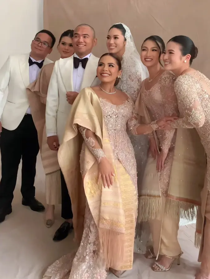 Keluarga Hotman Paris di Pemberkataan Frank-Winona