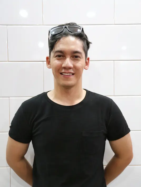 Memerankan karakter Brama Kumbara, Samuel tentu punya harapan tinggi terhadap sinetron terbarunya ini. Pasalnya, menurut Samuel sinetronnya ini punya jalan cerita yang bagus untuk disaksikan. (Adrian Putra/Bintang.com)