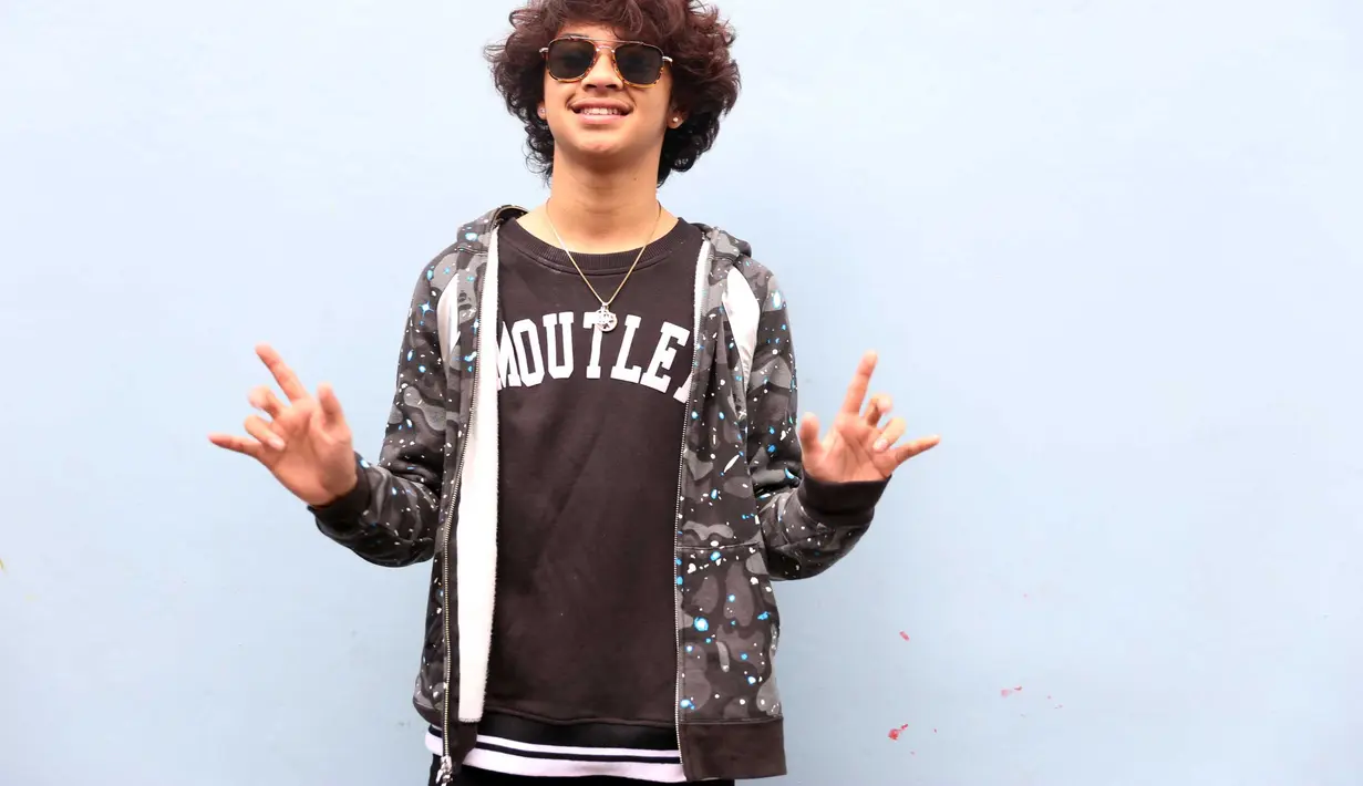 Meski telah jalan dengan pria lain, pria berambut kriting ini mengaku masih menjalin hubungan baik dengan pemeran Keira dalam film Ayat Ayat Cinta 2 itu. (Nurwahyunan/Bintang.com)