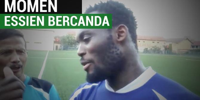 VIDEO: Michael Essien Bercanda Soal Pelatih Persib, Djadjang Nurdjaman