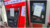 Tulisan 'ATM Rusak' Sok Imut Ini Kocak. (Sumber: Instagram/awreceh.id dan Twitter/@dandiazree)