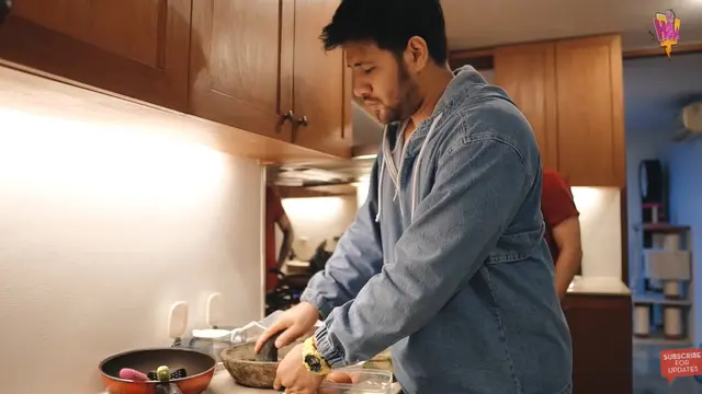 7 Momen Ammar Zoni Masak untuk Sarapan Irish Bella Ini Romantis Banget