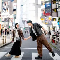 Liburan romantis ala Dinda Hauw dan Rey Mbayang. [Instagaram/dindahw]