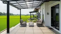 7 Inspirasi Model Teras Rumah di Desa Tapi Tampak Modern, Sederhana Namun Elegan