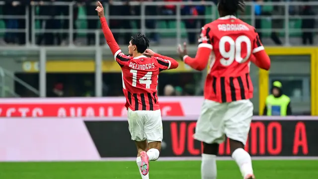 Selebrasi pemain AC Milan saat menang atas Parma di Liga Italia 2204/2025