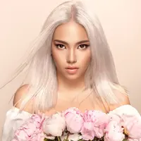 ikuti cara ini agar rambut berwarna tetap sehat/shutterstock/Sofia Zhuravetc