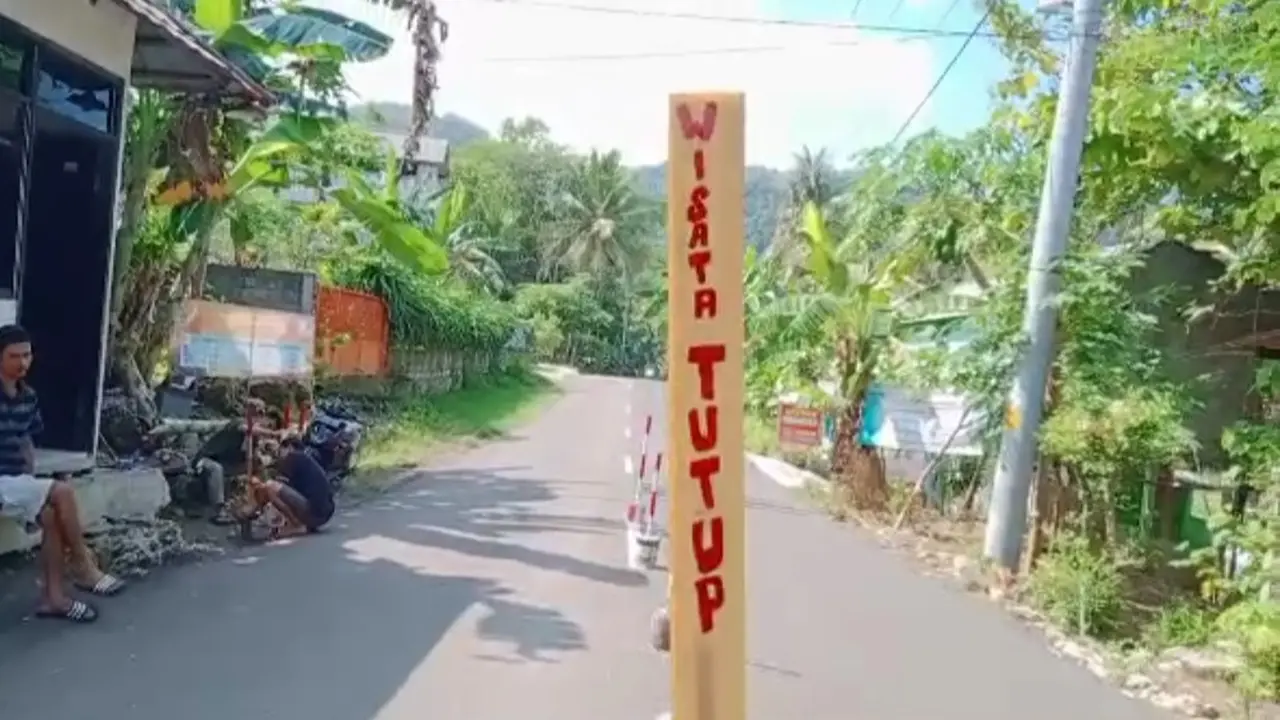 Wisata Watu Gupit Tutup