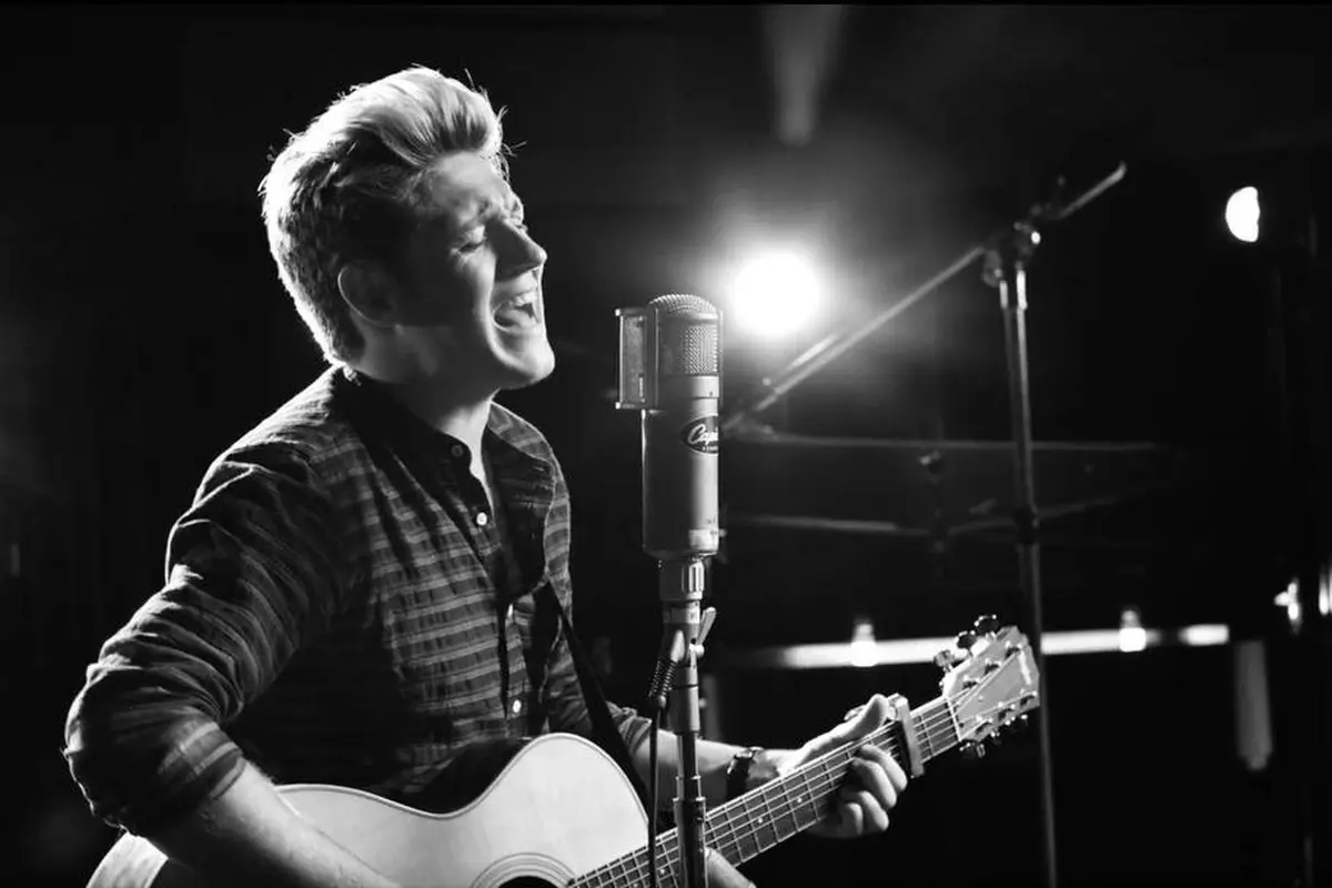 "This Town", single perdana Niall Horan 