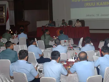 Citizen6, Cilangkap: Sosialisasi RUU Kamnas disampaikan oleh Laksma TNI Ir. Leonardi, dengan moderator Mayjen TNI Puguh Santoso dari Kemhan RI. (Pengirim: Badarudin Bakri)