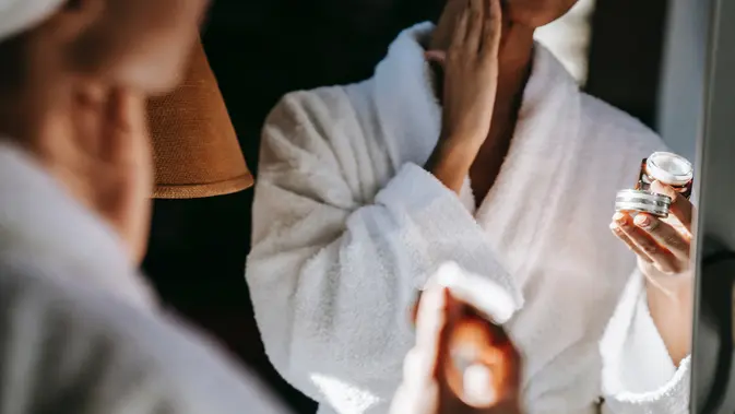 Rahasia Kulit Glowing: Kapan Terbaik Minum Kolagen?