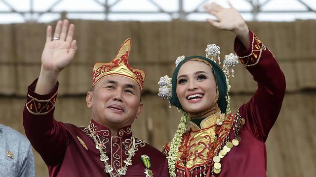 Mantan Suami Menikah Lagi Ussy Sulistiawaty Unggah Foto Kenangan Showbiz Liputan6 Com