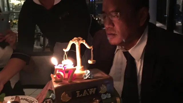 [Bintang] Hotman Paris Hutapea