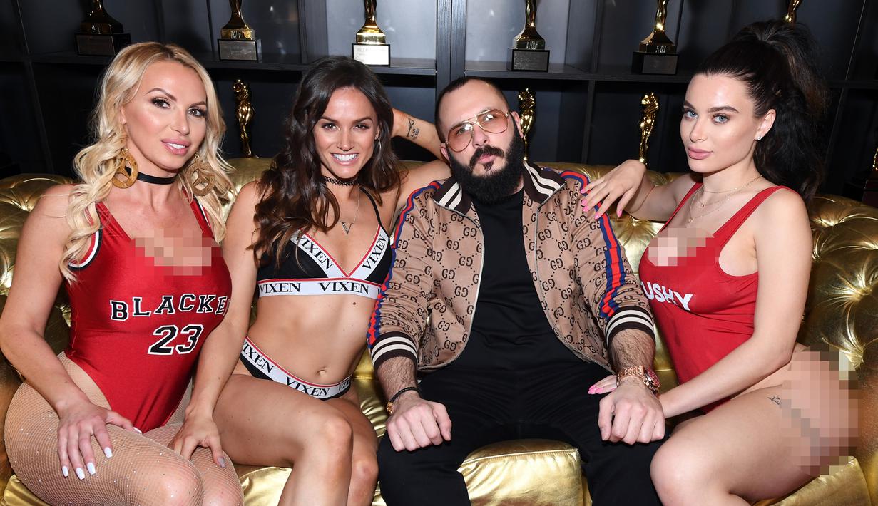FOTO: Para Bintang Porno Sapa Penggemar di Las Vegas - ShowBiz ...
