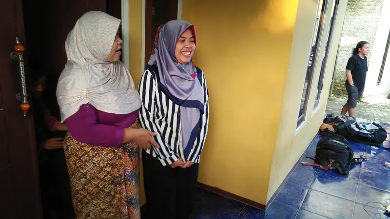 Siti Aisyah pulang ke rumah usai bebas jerat hukum