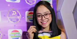 Bisa meraih mimpi dalam hidup merupakan hal yang membanggakan bagi setiap orang. Seperti halnya Lesty D’Academy yang secara perlahan keinginannya dalam hidup ini sudah terwujud satu persatu.  (Adrian Putra/Bintang.com)