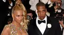 Menurut biografi ‘Becoming Beyonce: The Untold Story’, Beyonce diam-diam pernah pisah selama setahun dari suaminya, Jay Z, karena isu selingkuh dengan Rihanna. Berita ini tentunya sangat mengejutkan. (Bintang/EPA)
