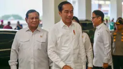 Presiden RI Joko Widodo (Jokowi) bersiap meresmikan Rumah Sakit Pusat Pertahanan Negara (RS PPN) Panglima Besar Soedirman. (BAY ISMOYO/AFP)