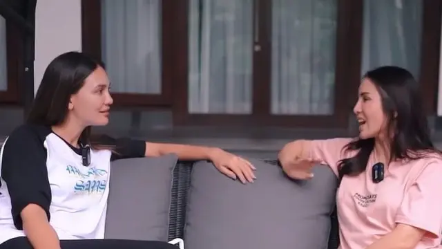 6 Potret Kompak Momo Geisha dan Luna Maya, Akui Sempat Tak Saling Tegur Sapa