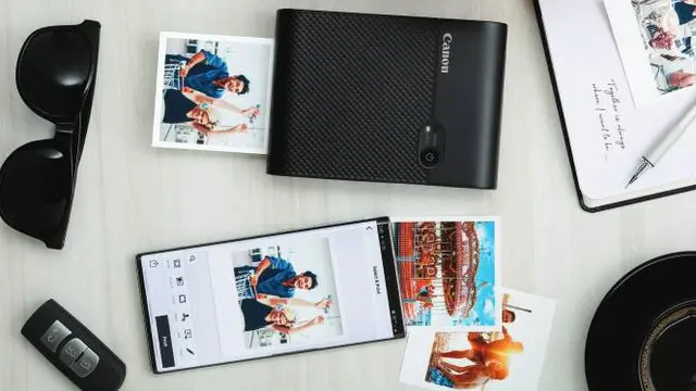 Selphy Square QX10. Dok: Datascrip