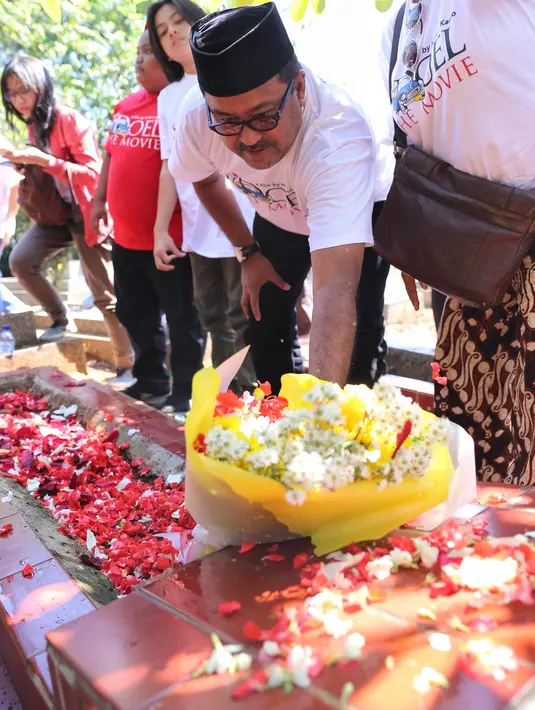 Rano Karno dan Keluarga Si Doel