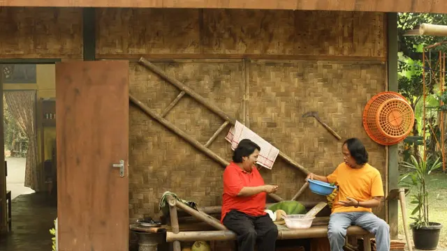 Suti Karno sebagai Atun. (Foto: Dok. Falcon Pictures)