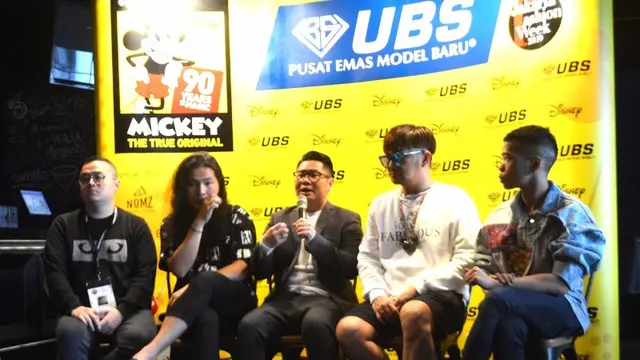 Mickey Mouse UBS Gold