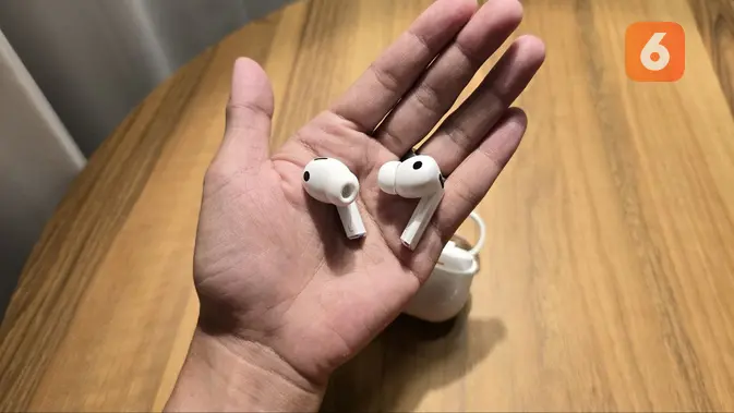 <p>Galaxy Buds3 Pro (Liputan6.com/ Agustin Setyo Wardani)</p>