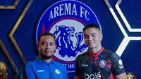 Gianluca Pandeynuwu, resmi jadi kiper Arema FC. (Doc Arema FC)