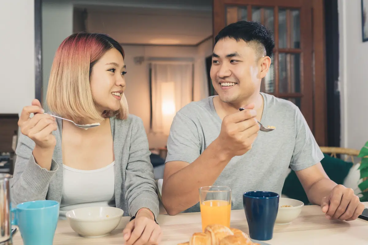 couple oktober gemuk menikah