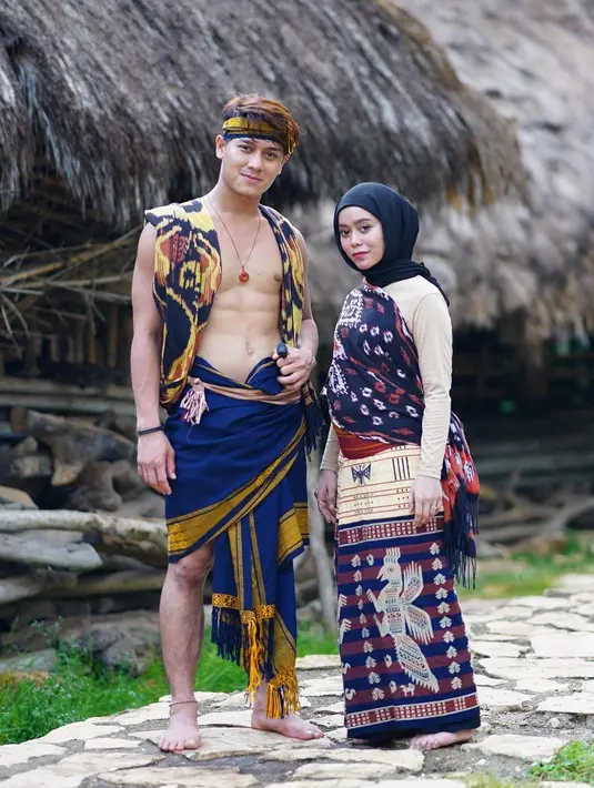 Saat menjadi bintang tamu di kanal YouTube milik Uya Kuya, Billar yang kala itu sedang dihipnotis mengakui bahwa dirinya tidak ingin berpacaran hanya sekadar untuk bercanda. Kini, ia merasa sudah menemukan sosok yang tepat. (Instagram/rizkybillar)