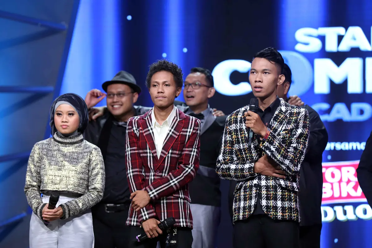 [Bintang] Pemenang SUCA (Stand Up Comedy Academy)