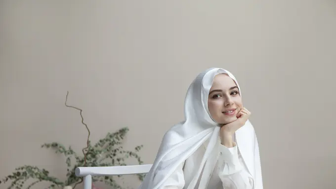Tips Makeup Anti Luntur untuk Lebaran (photo by freepik.com)