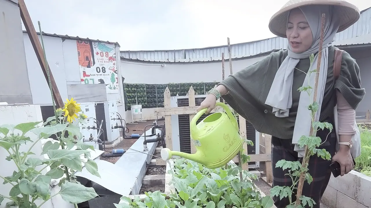 Super Indo Berkebun: Ajak Masyarakat Menanam di Rooftop Food Garden