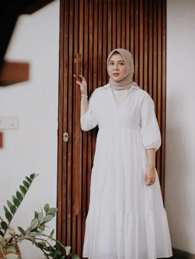 Hamil Anak Pertama, Ini 5 Potret Baby Bump Kesha Ratuliu yang Banjir Pujian Netizen