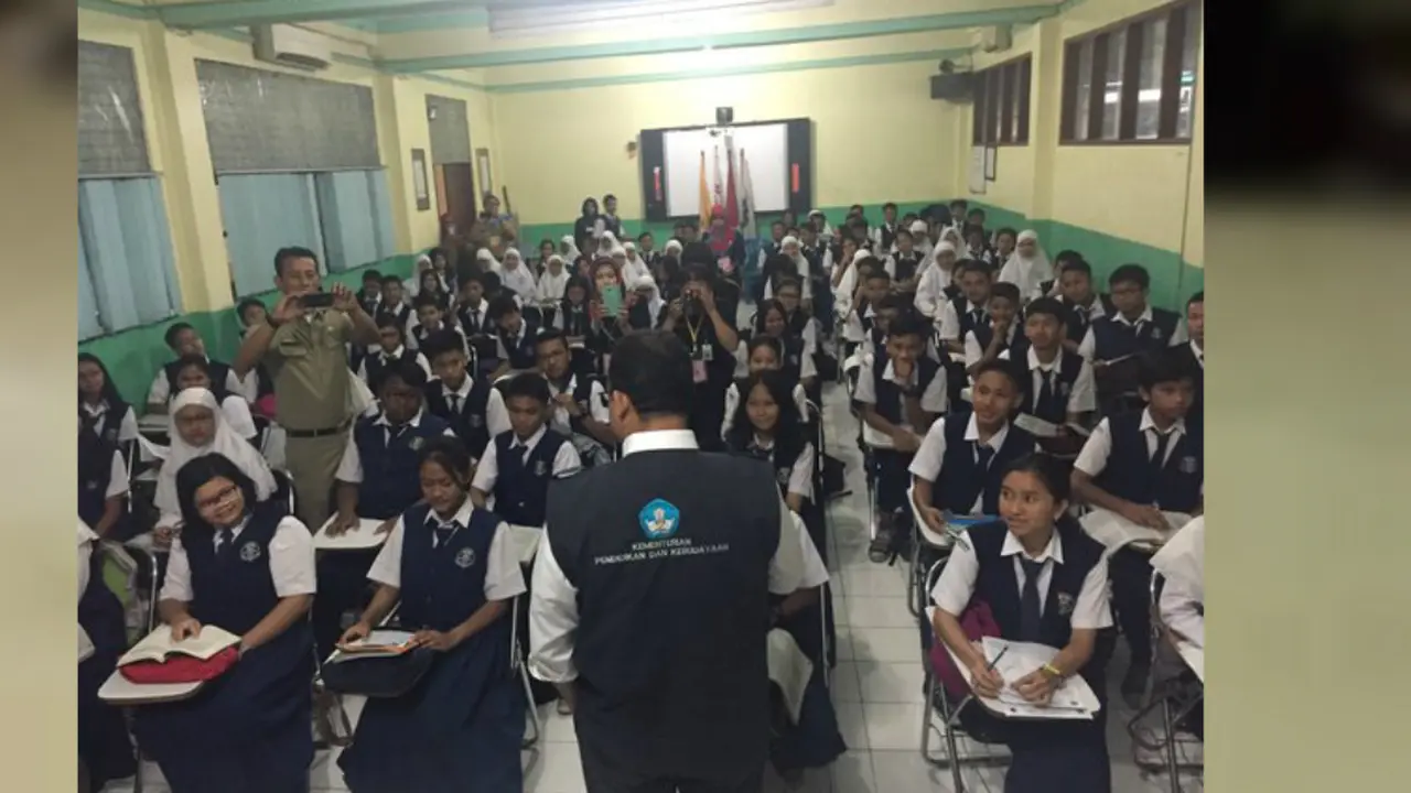Anies pada Para Peserta UN SMP: Percayalah pada Diri Sendiri...