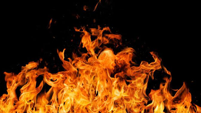 Menguak Fenomena Misterius: Api Muncul dari Tubuh Manusia ...