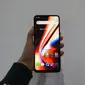 Tampak depan Realme 5s. (Liputan6.com/ Agustin Setyo W)