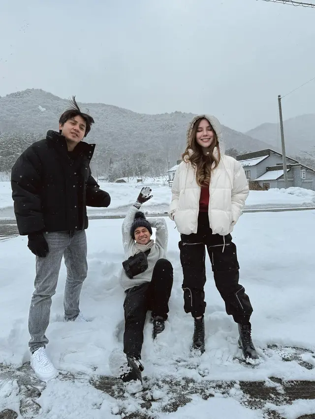 7 Momen Agatha Chelsea Syuting Film di Jepang, Potretnya saat Tidur Jadi Sorotan