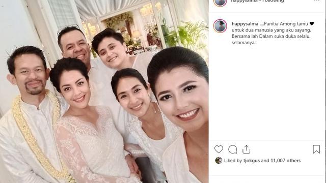 Happy Salma dipernikahan Lulu Tobing (Foto: Instagram/@happysalma)