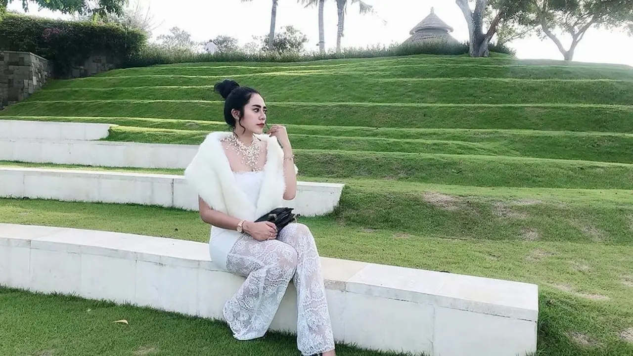 Potret Vernita Syabilla, Penyanyi Dangdut yang Curi Perhatian
